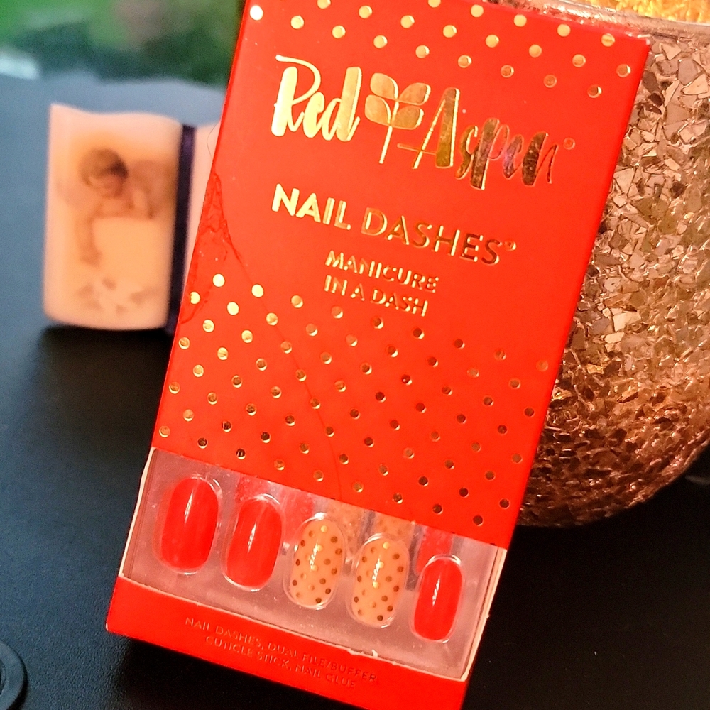 NEW Red Aspen LOVELY SCARLETT